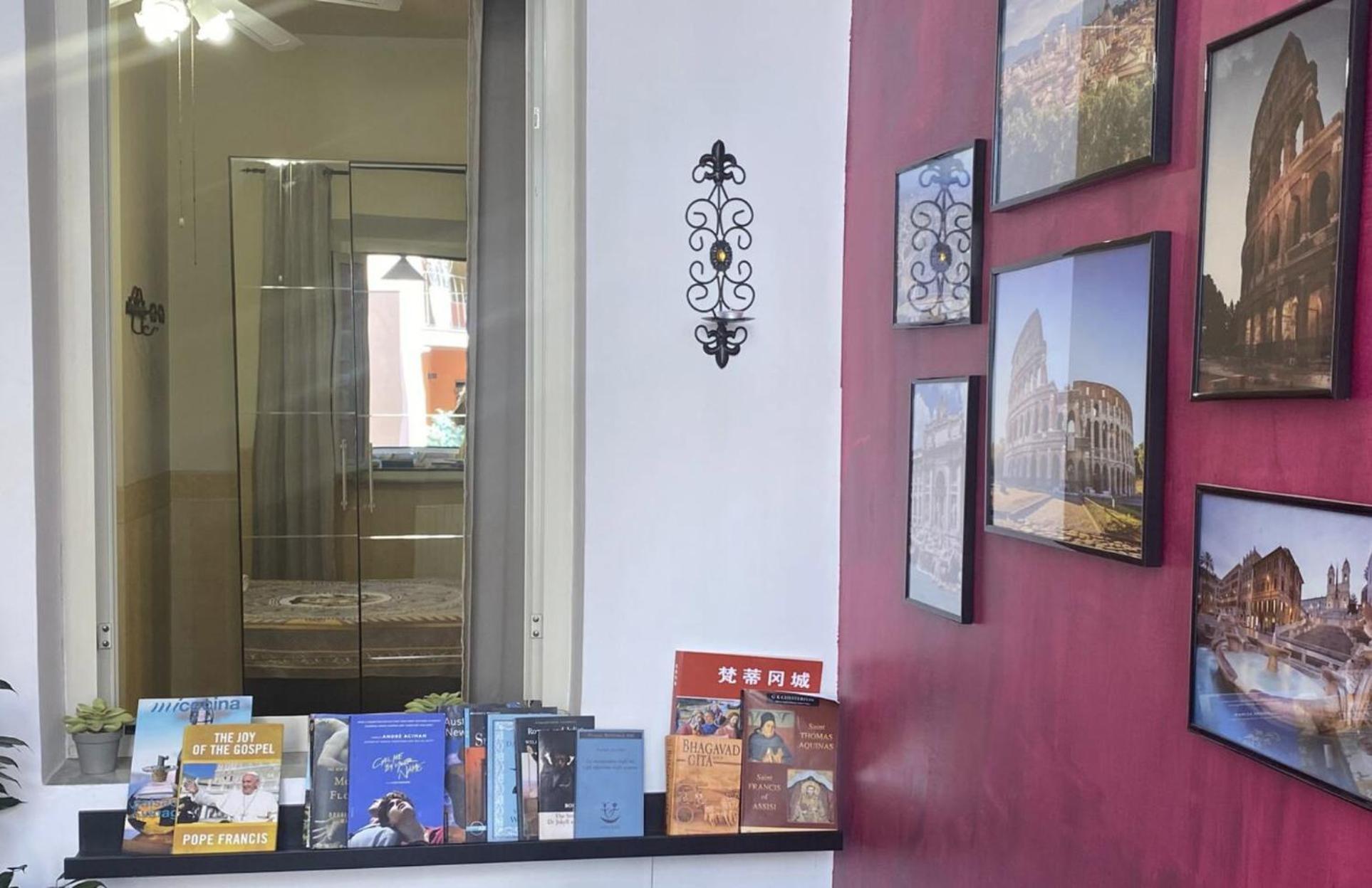 Domus Annia Guest House, The Amazing Colosseum Rome Exterior photo