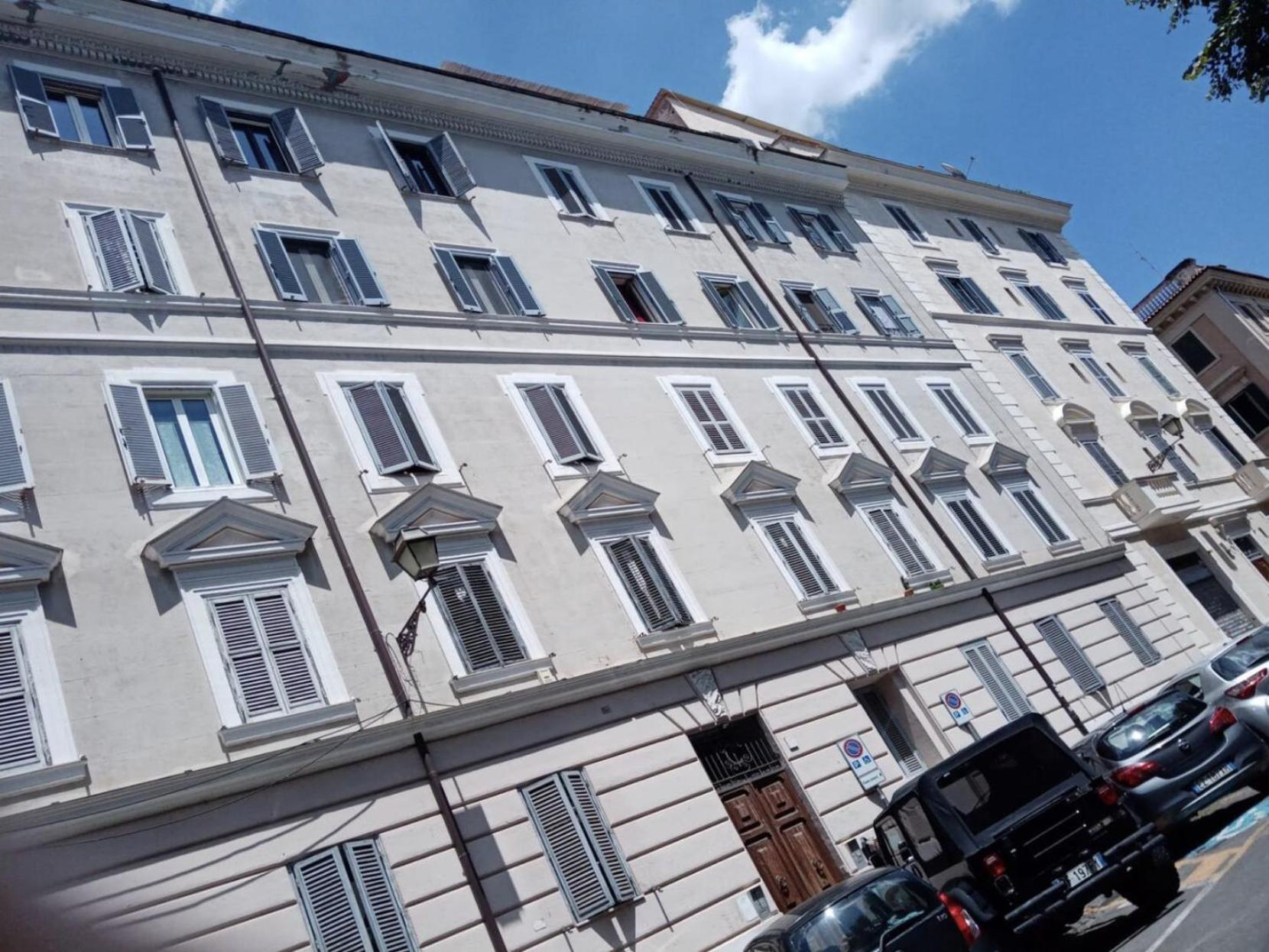 Domus Annia Guest House, The Amazing Colosseum Rome Exterior photo